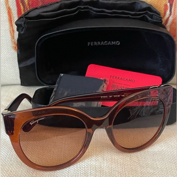 SALVATORE FERRAGAMO SUNGLASSES⭐️NEW W/DUST BAG & CASE⭐️ALWAYS AUTHENTIC⭐️HAUTE main image 4